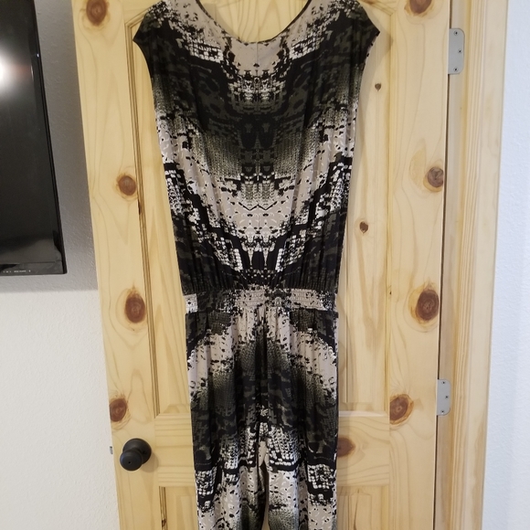 One peice - Picture 4 of 5